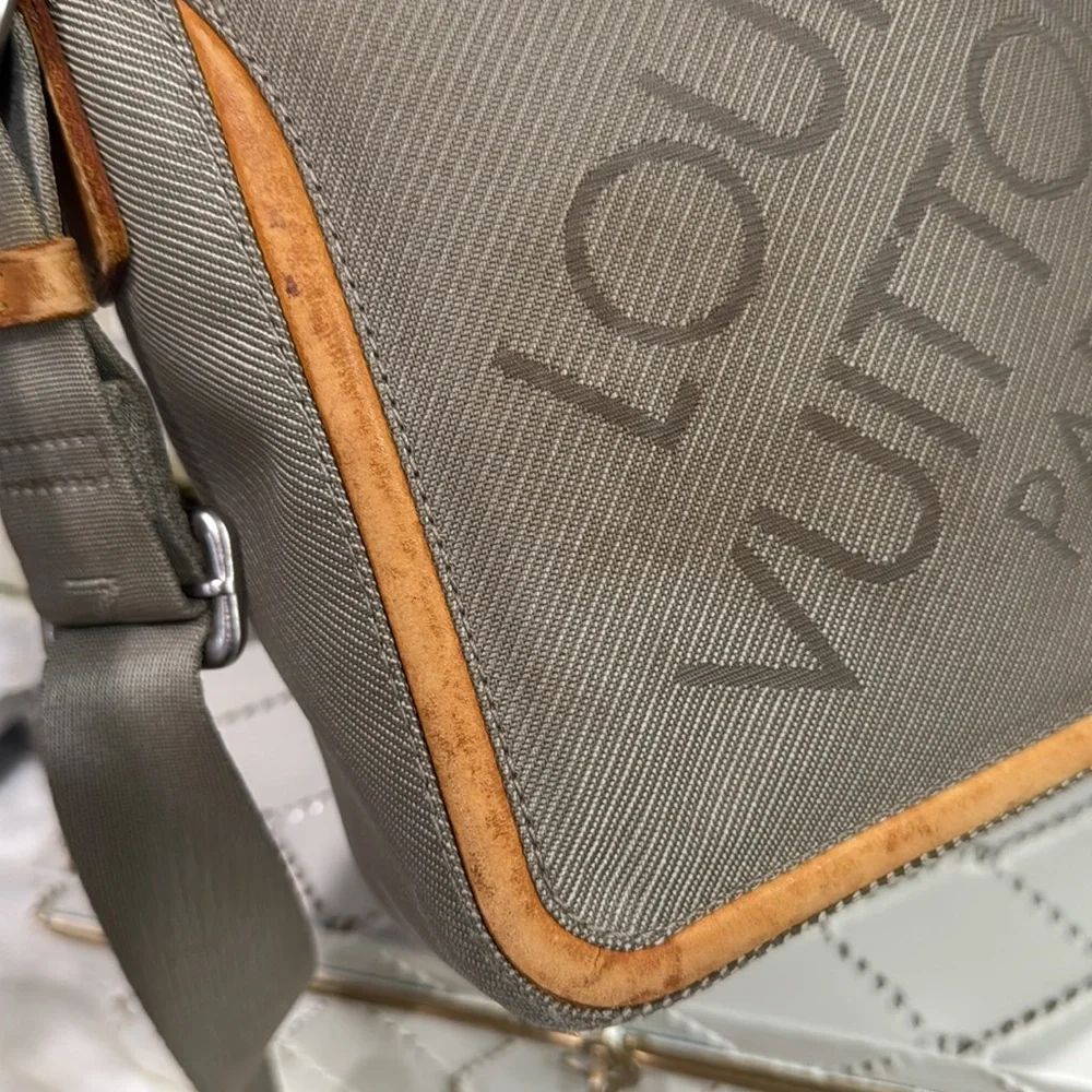 🔥SALE PRICE🔥🩶Louis Vuitton Unisex Damier Geant Citadan Shoulder Bag - Picture 7 of 17